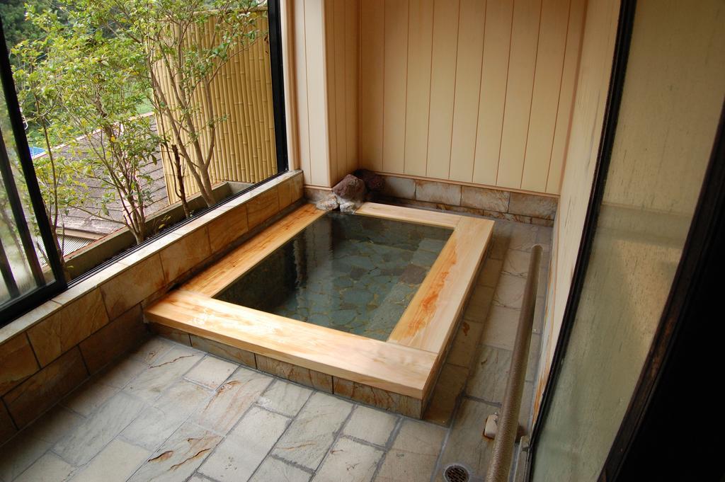 Sawatari Onsen Miyataya Ryokan Nakanojo Luaran gambar